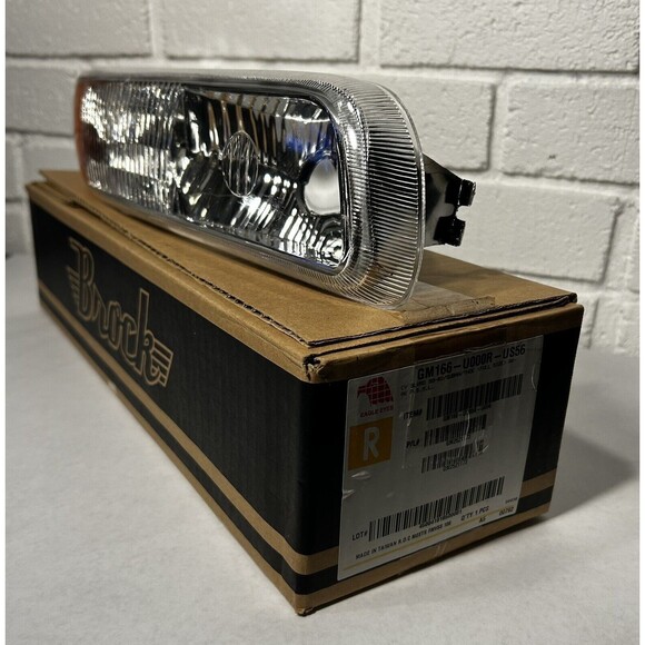 eagle eyes parking lamp 99-02 silverado 00-06 Suburban/Tahoe right side - Picture 2 of 10